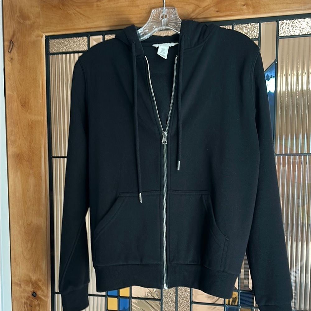 NWOT H&M Classic Black Hoodie